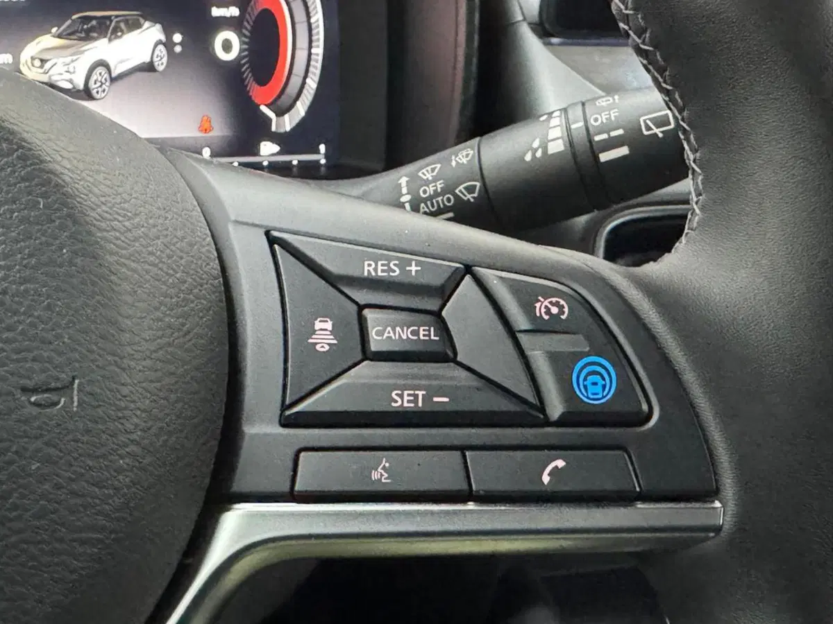 Nissan Juke usata a Como (12)