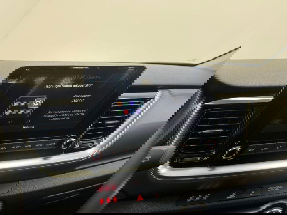 Kia Stonic usata a Como (13)