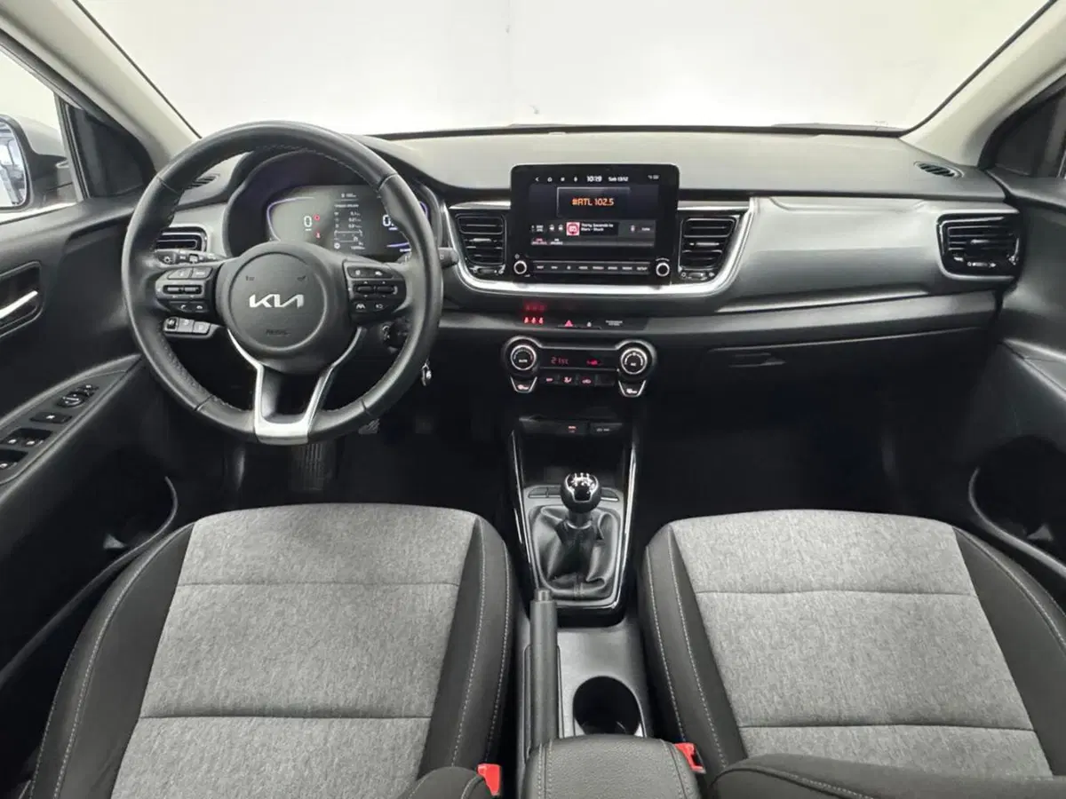 Kia Stonic usata a Como (4)