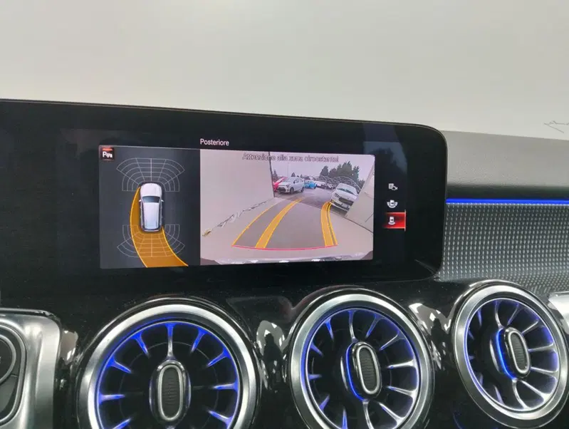 Mercedes-Benz GLB usata a Como (13)
