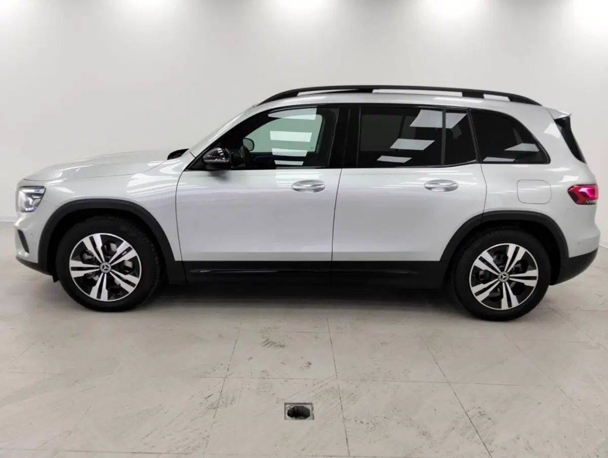 Mercedes-Benz GLB usata a Como (8)