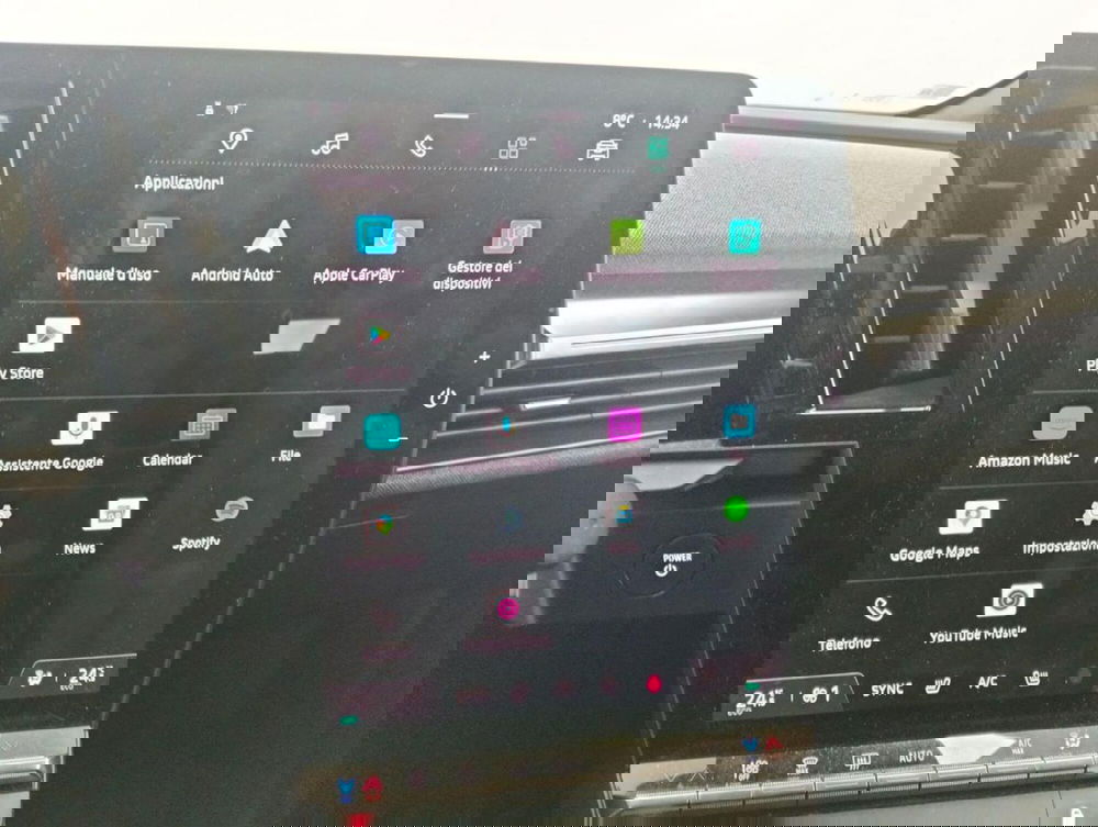 Renault Megane E-Tech Electric usata a Como (16)