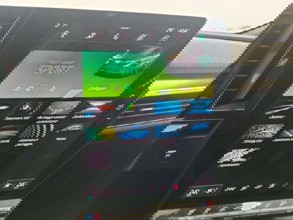 Renault Megane E-Tech Electric usata a Como (17)