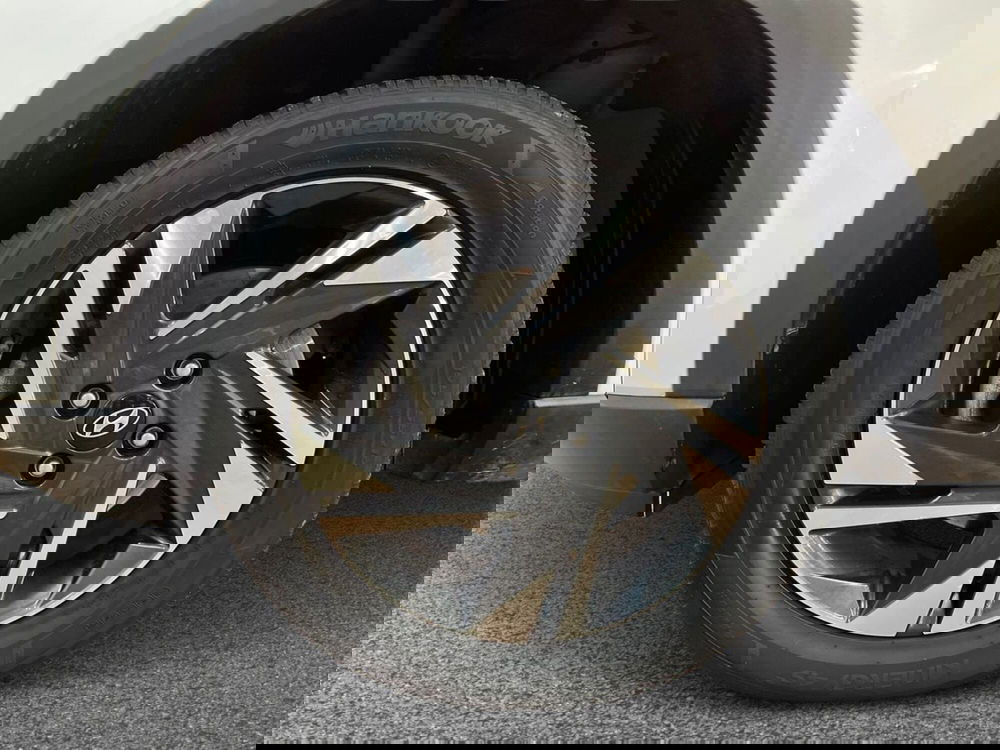 Hyundai Bayon usata a Lecce (6)