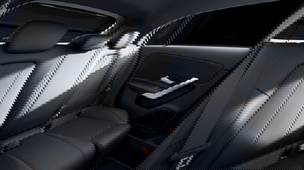Mercedes-Benz Classe A nuova a Monza e Brianza (6)