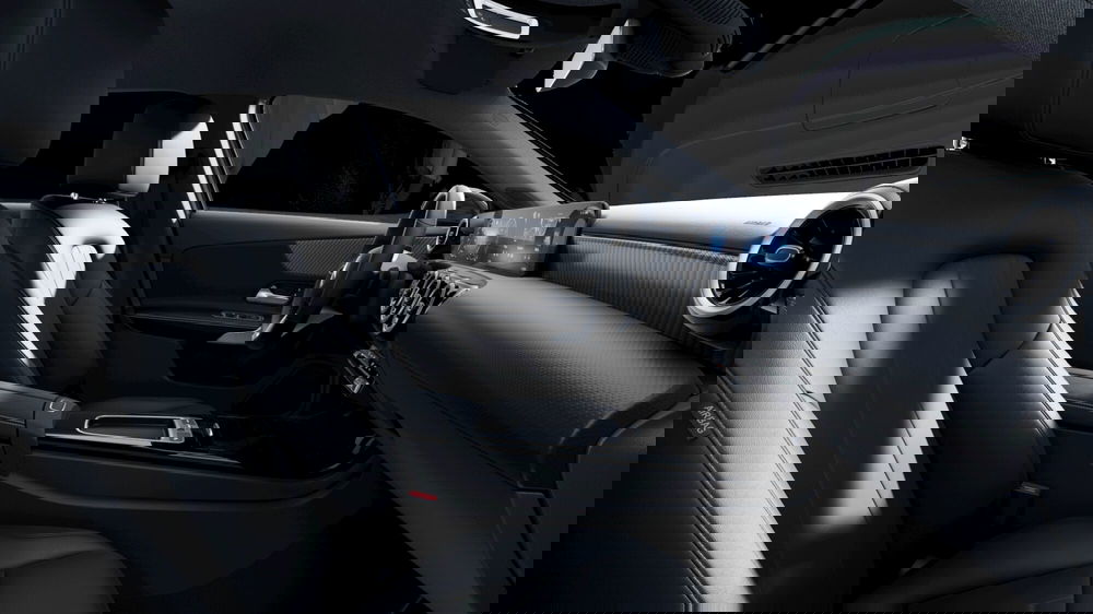 Mercedes-Benz Classe A nuova a Monza e Brianza (7)