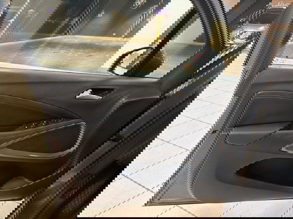 Opel Crossland X usata a Teramo (19)