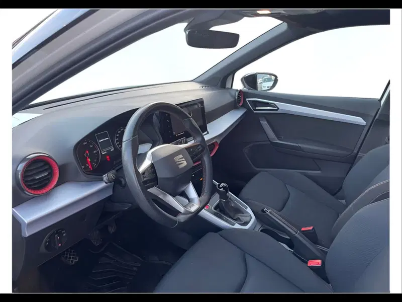 SEAT Arona usata a Siena (8)