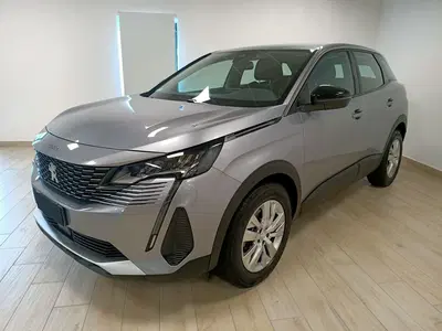 Peugeot 3008 PureTech Turbo 130 S&amp;S EAT8 Active Pack del 2022 usata a Moncalieri