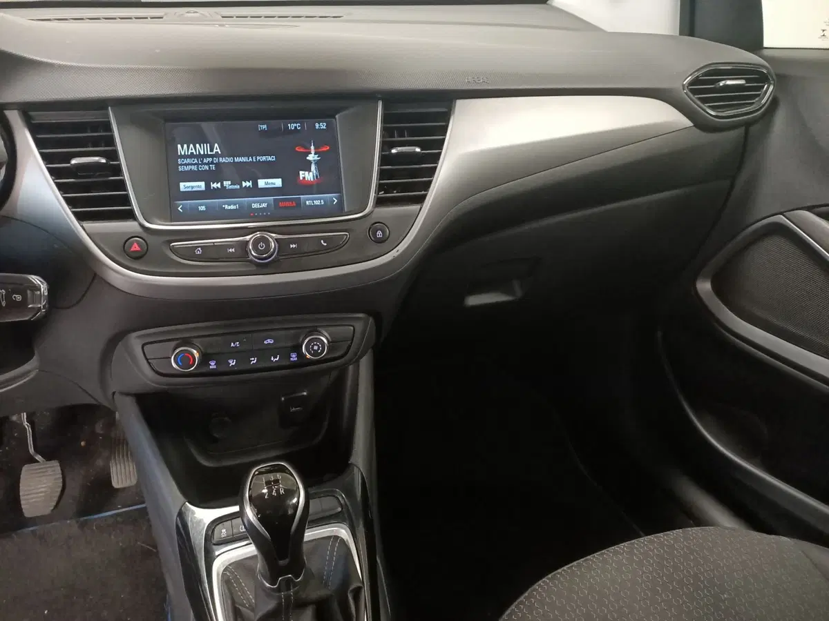 Opel Crossland X usata a Torino (12)
