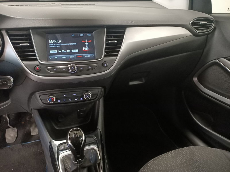 Opel Crossland X usata a Torino (12)