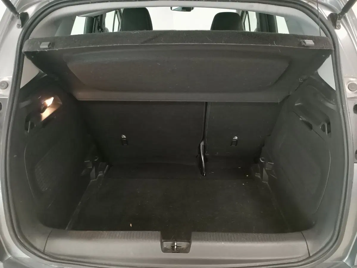 Opel Crossland X usata a Torino (14)