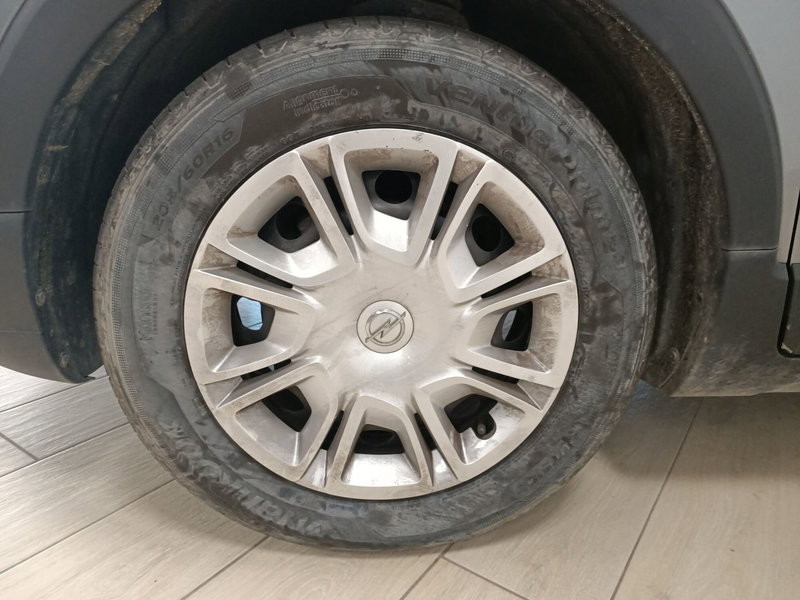 Opel Crossland X usata a Torino (15)
