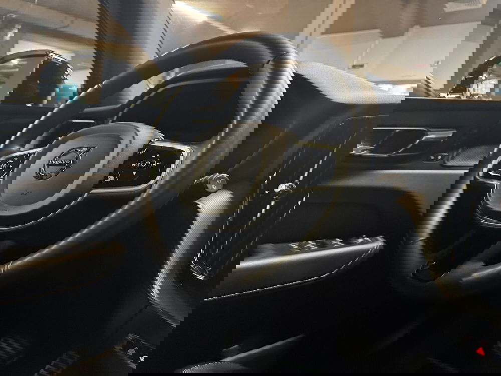 Volvo XC60 usata a Messina (15)