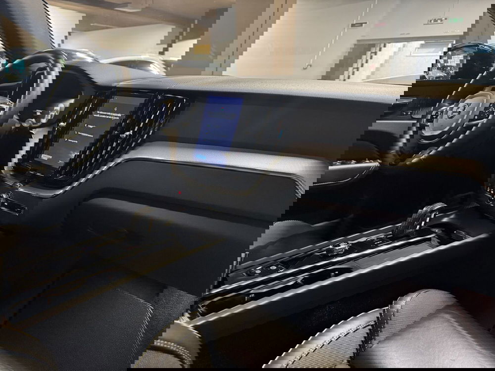 Volvo XC60 usata a Messina (9)