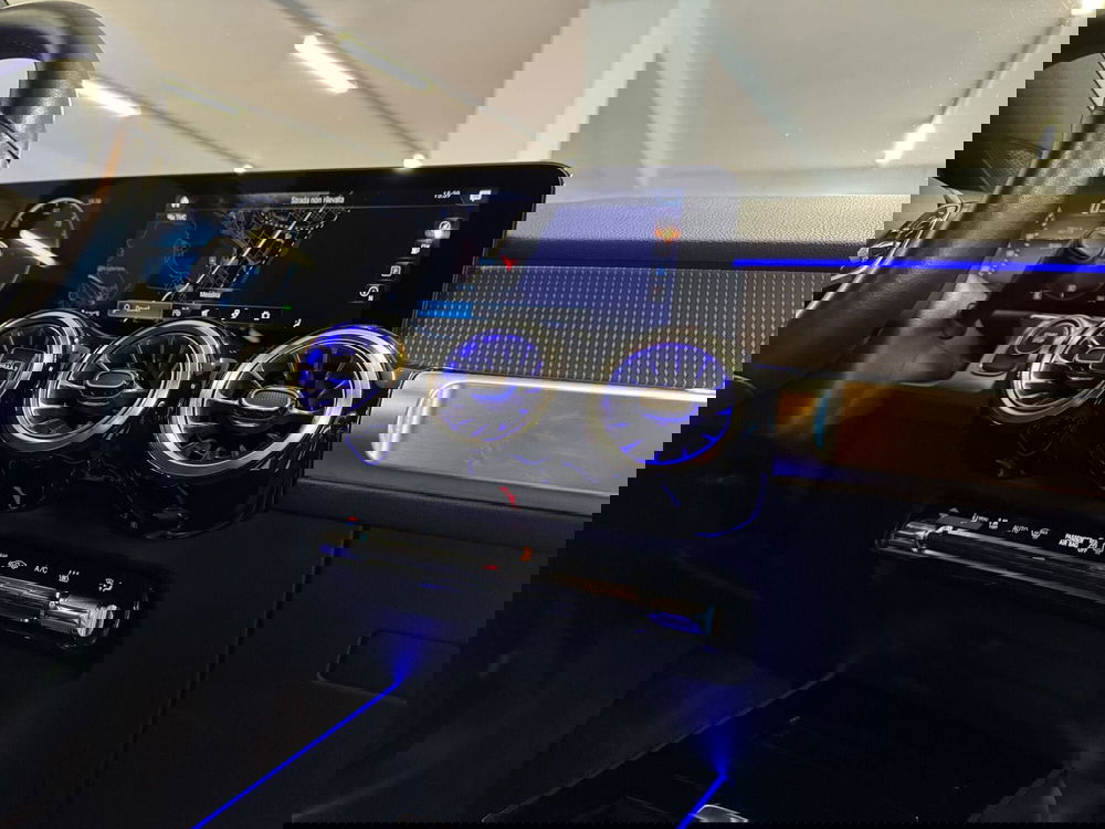 Mercedes-Benz EQB usata a Messina (12)