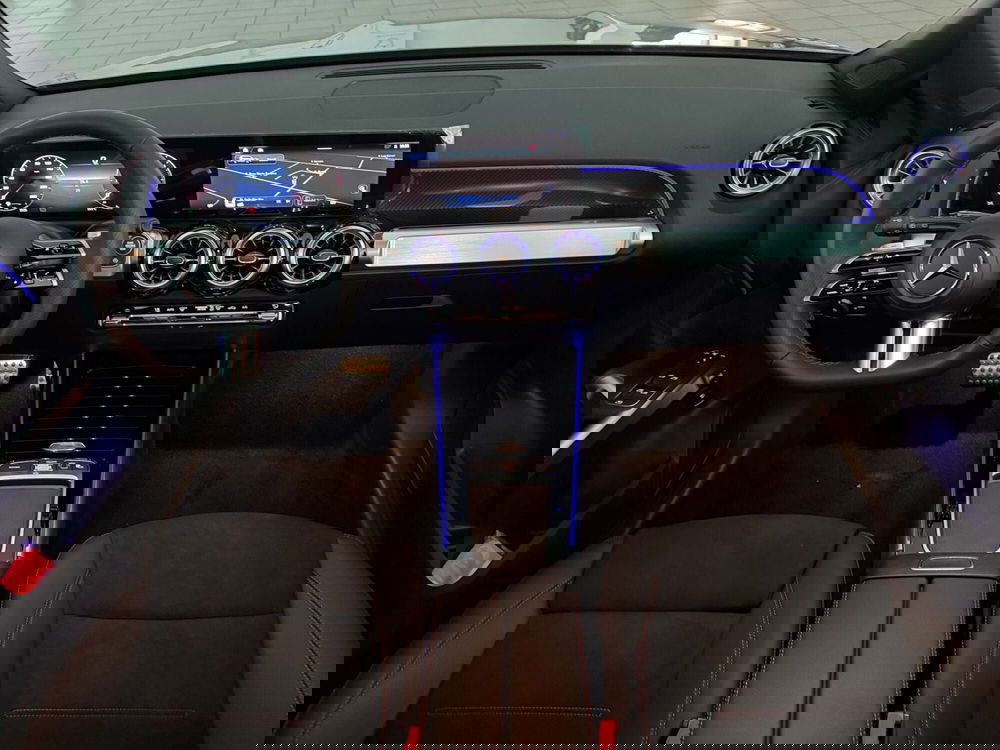 Mercedes-Benz GLB nuova a Messina (11)