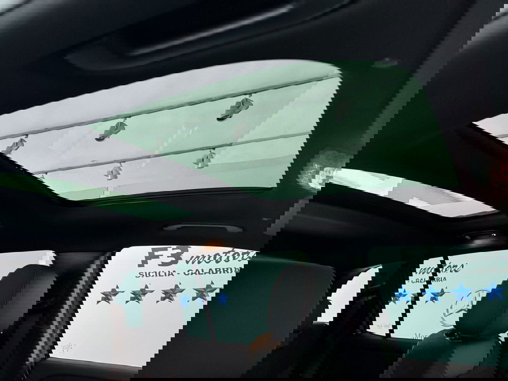 Mercedes-Benz GLB nuova a Messina (12)