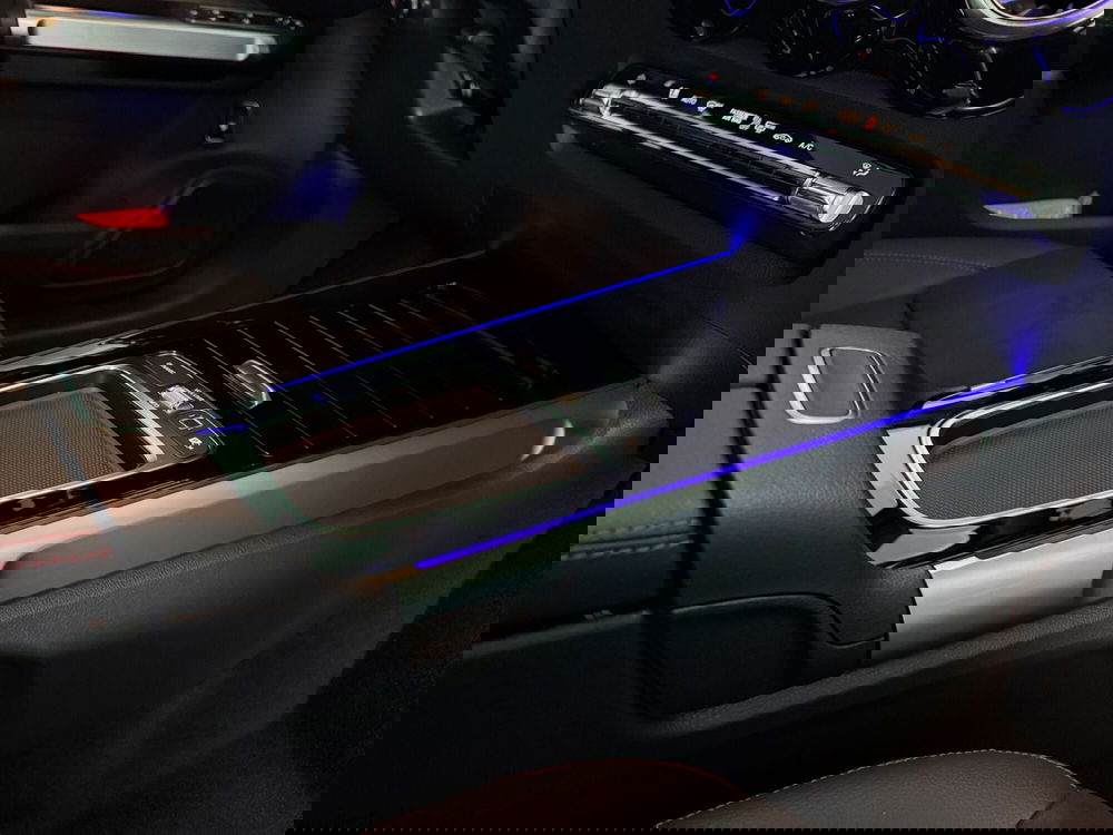 Mercedes-Benz GLB nuova a Messina (14)