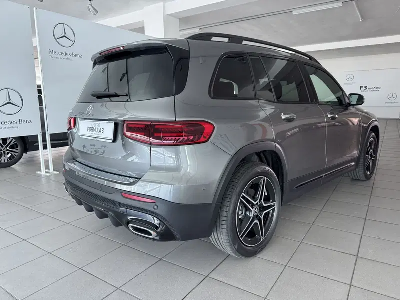 Mercedes-Benz GLB nuova a Messina (3)