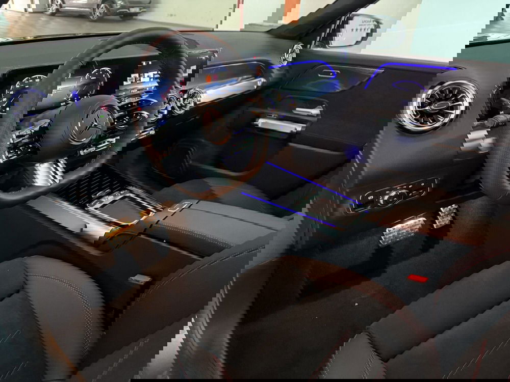 Mercedes-Benz GLB nuova a Messina (7)