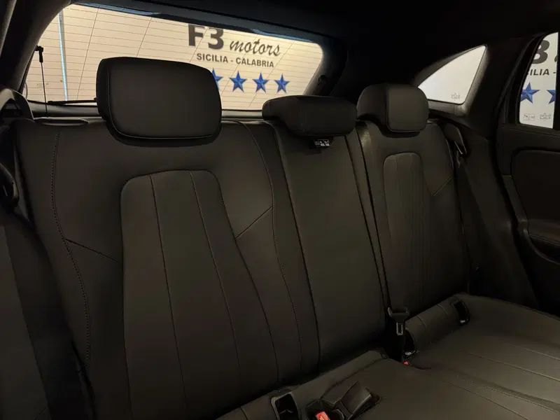 Mercedes-Benz GLA SUV nuova a Messina (10)