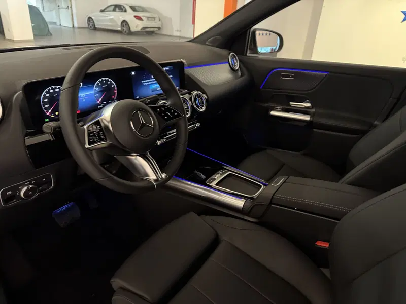 Mercedes-Benz GLA SUV nuova a Messina (7)