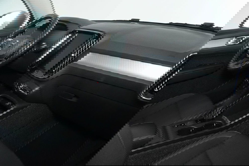 Volvo XC40 usata a Perugia (12)