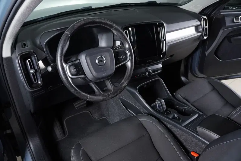 Volvo XC40 usata a Perugia (15)