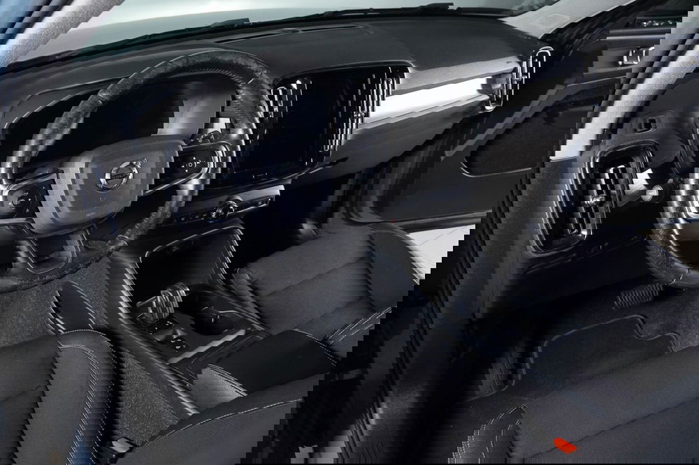 Volvo XC40 usata a Perugia (15)