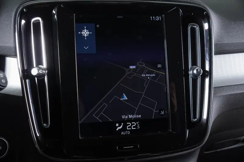 Volvo XC40 usata a Perugia (19)