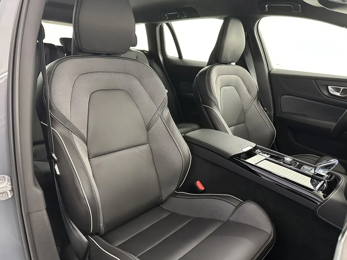 Volvo V60 nuova a Bergamo (10)