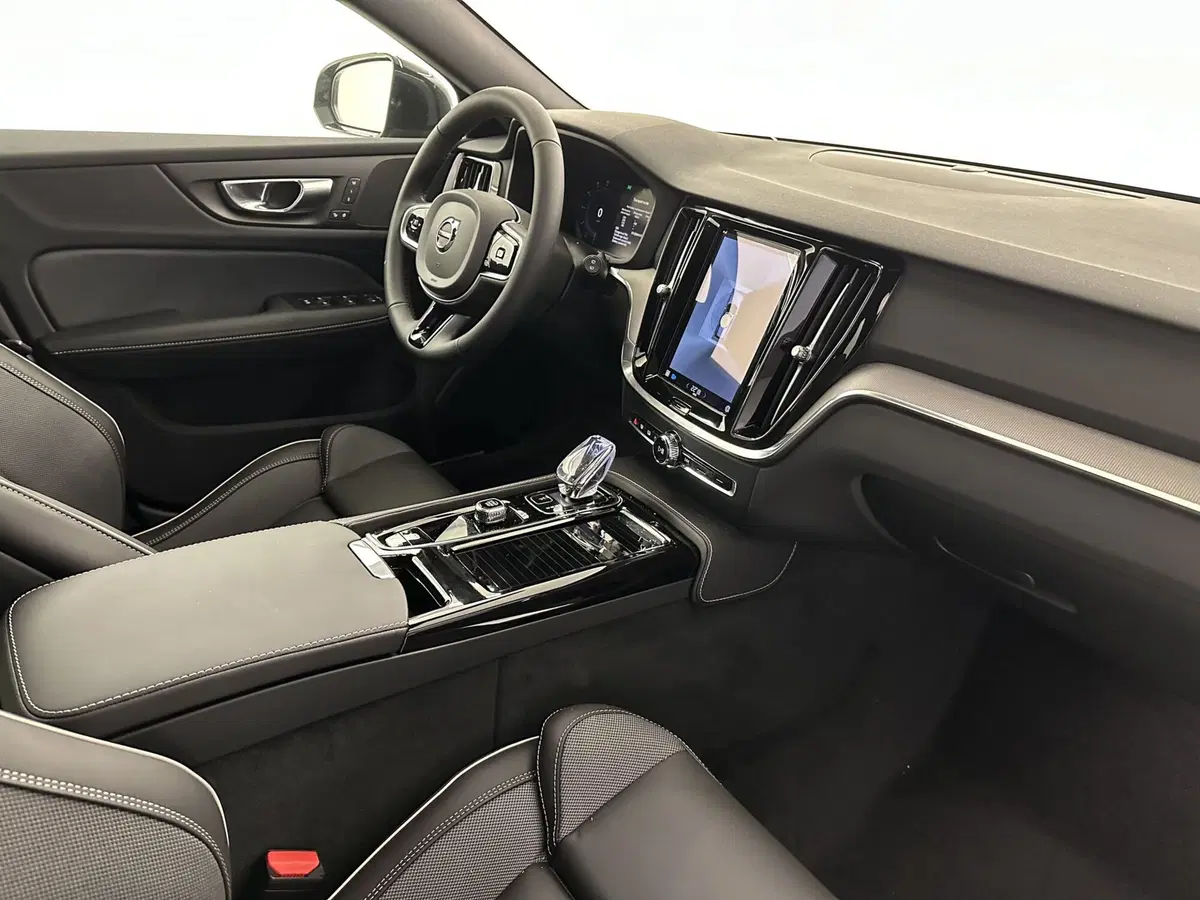Volvo V60 nuova a Bergamo (11)