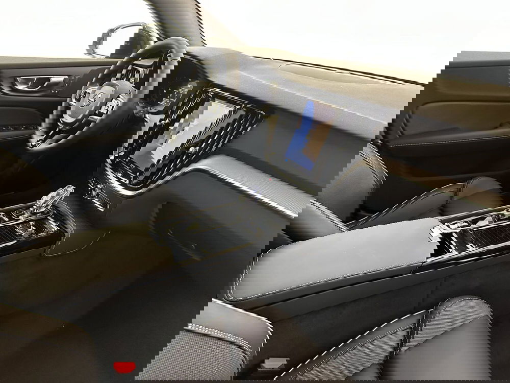 Volvo V60 nuova a Bergamo (11)