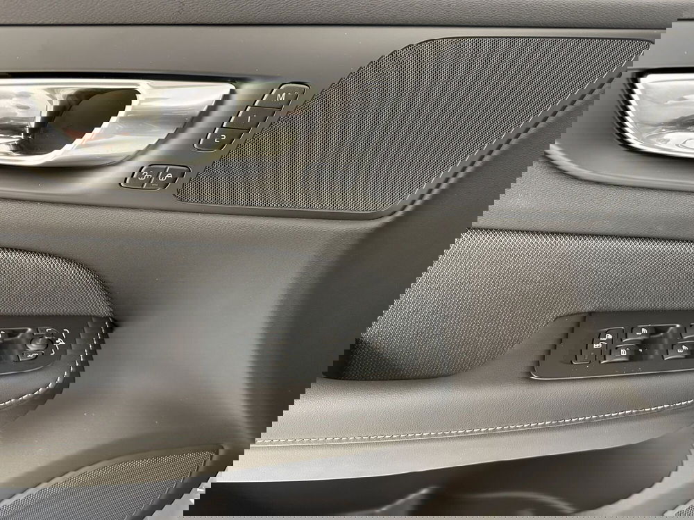 Volvo V60 nuova a Bergamo (12)