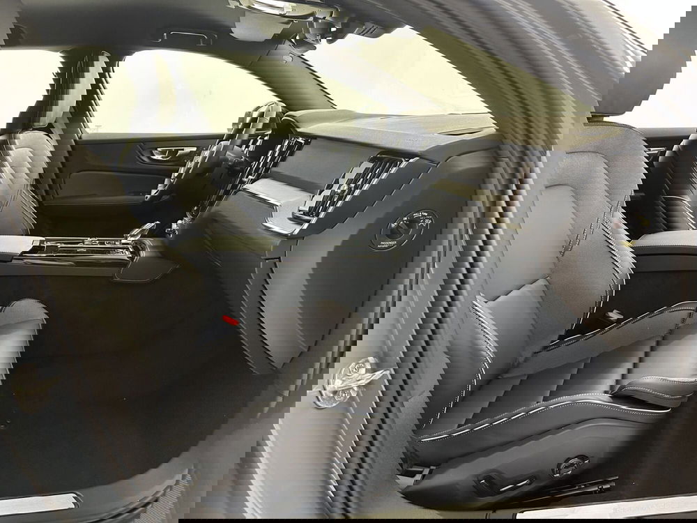 Volvo V60 nuova a Bergamo (3)