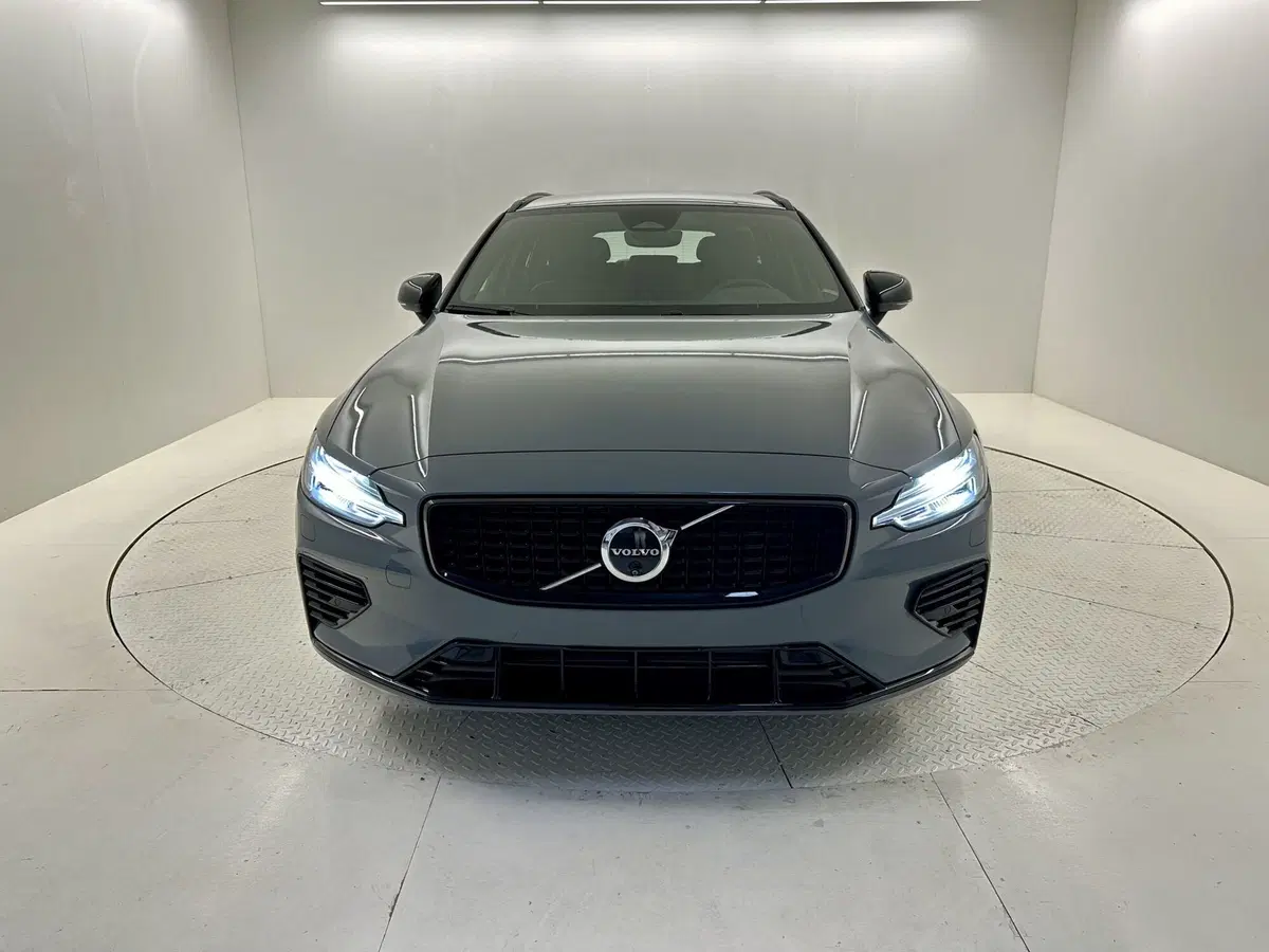 Volvo V60 nuova a Bergamo (8)
