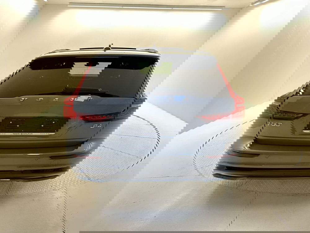 Volvo V60 nuova a Bergamo (7)