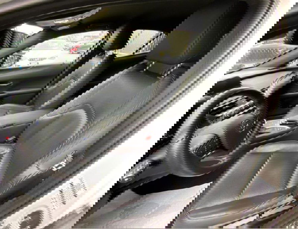 Lexus UX usata a Perugia (12)