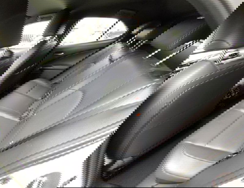 Lexus UX usata a Perugia (8)