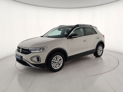 Volkswagen T-Roc 1.0 TSI Life del 2023 usata a Massa