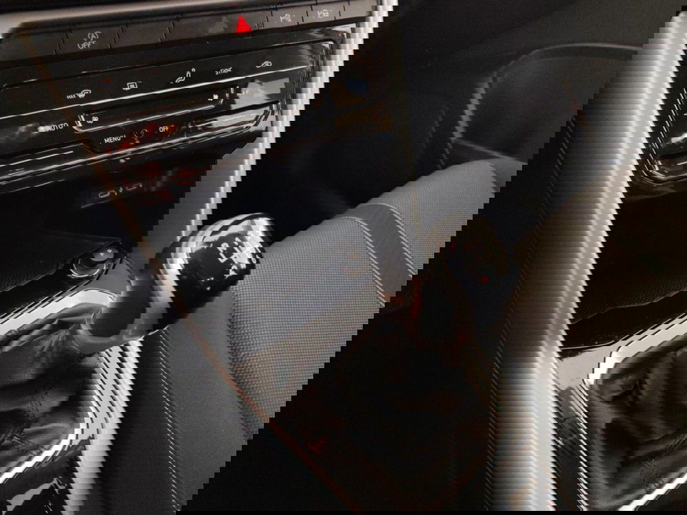 Volkswagen T-Roc usata a Massa-Carrara (11)