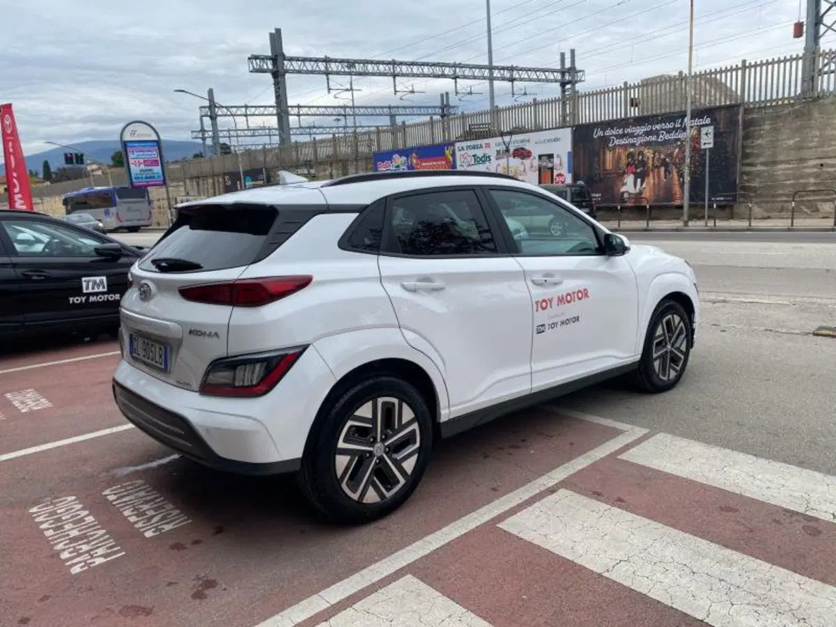 Hyundai Kona usata a Perugia (5)
