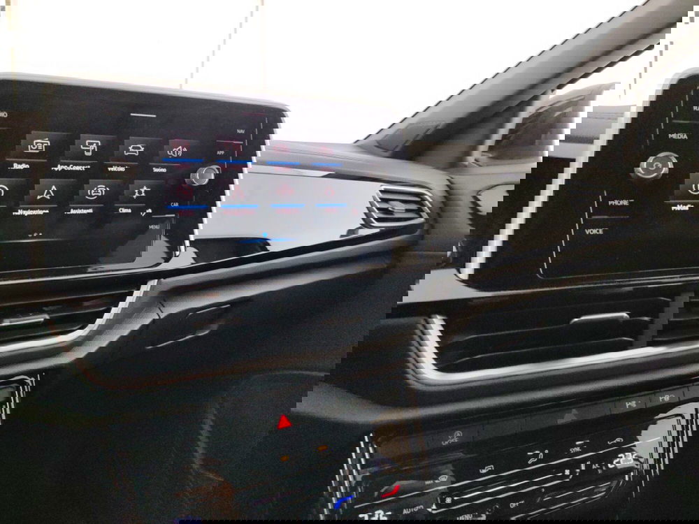 Volkswagen T-Roc usata a Massa-Carrara (12)