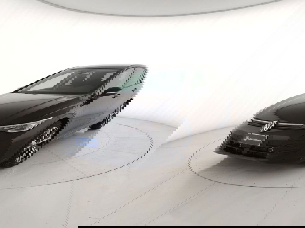 Volkswagen Golf nuova a Massa-Carrara