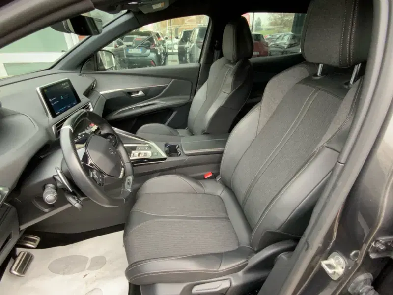 Peugeot 3008 usata a Perugia (9)