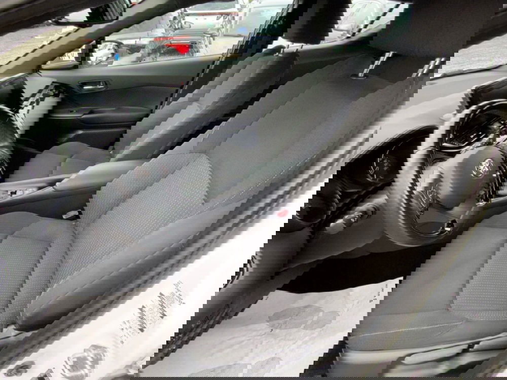 Toyota Toyota C-HR usata a Perugia (12)