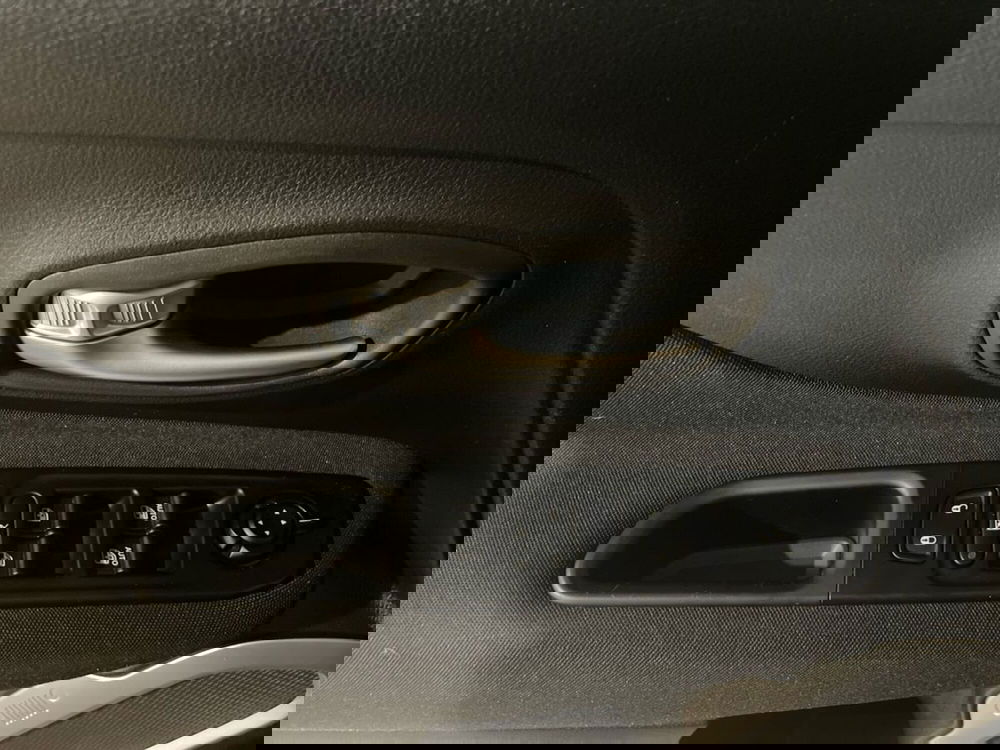 Jeep Renegade usata a Salerno (13)