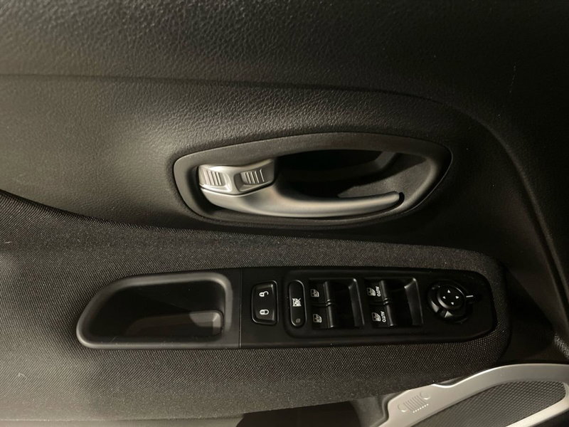 Jeep Renegade usata a Salerno (13)