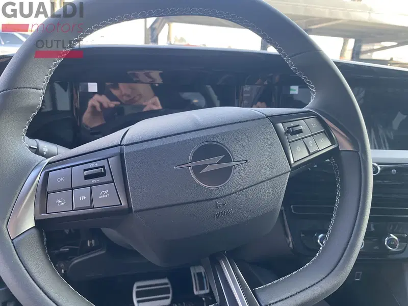 Opel Mokka nuova a Modena (3)
